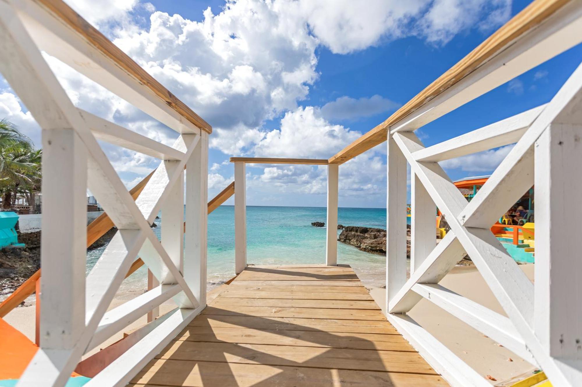 Maho Beach House - Studio - Beach Access Esterno foto